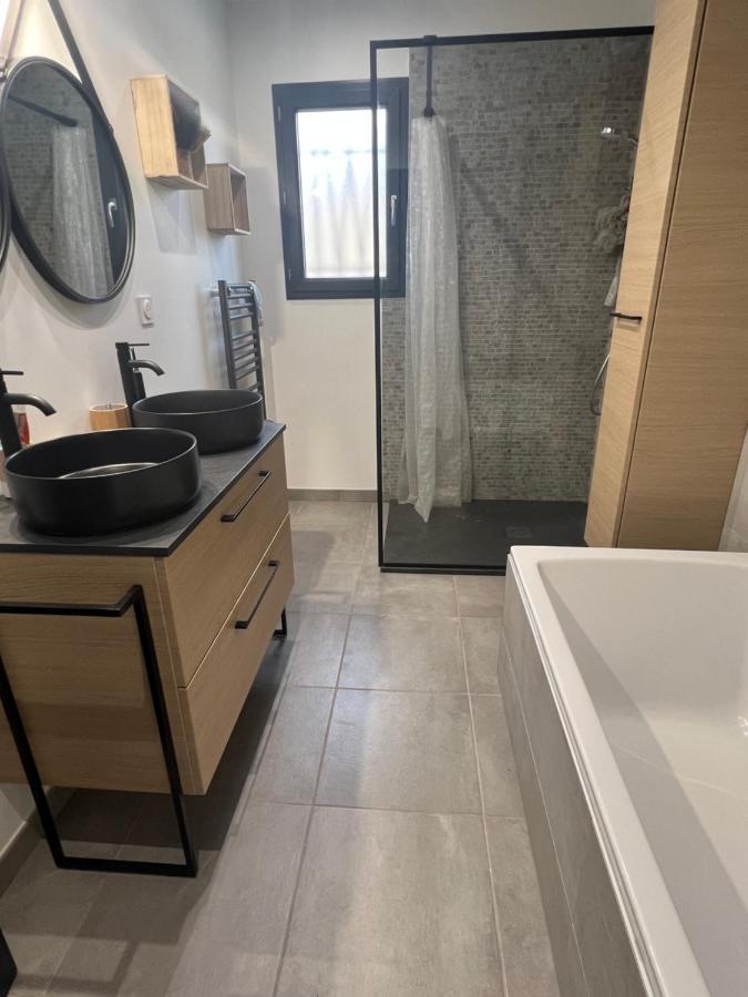 Sernhac Agreable Villa Recente Au Coeur D'Un Charmant Petit Village מראה חיצוני תמונה
